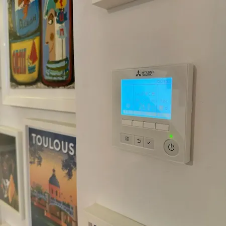 Centric House With Parking Holiday home *