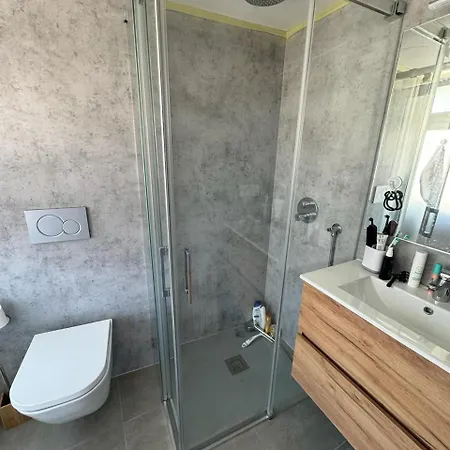 Centric House With Parking Tossa de Mar