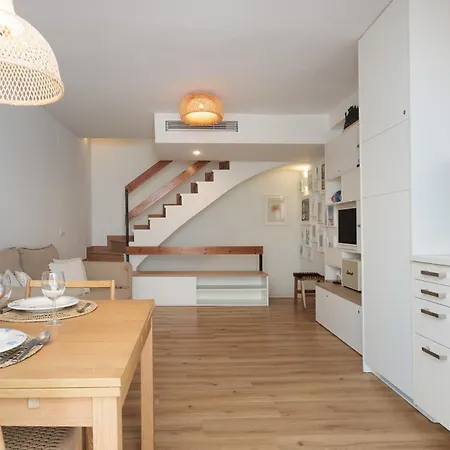 Lets Holidays Centric House With Parking 滨海托萨