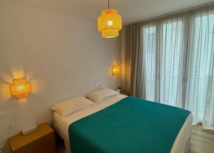 度假居 Lets Holidays Centric House With Parking 滨海托萨